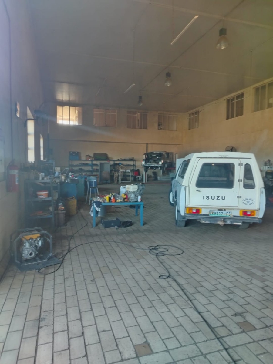  Bedroom Property for Sale in Ladybrand Free State